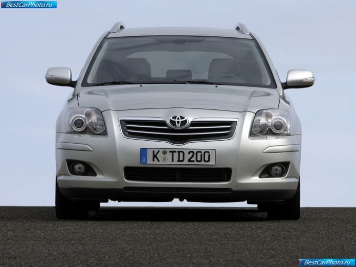 2007 Toyota Avensis Wagon - фотография 36 из 49