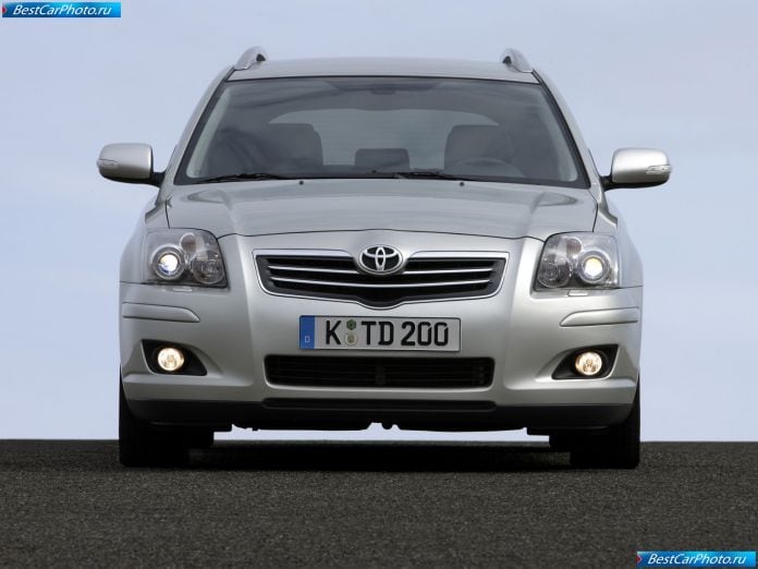 2007 Toyota Avensis Wagon - фотография 37 из 49