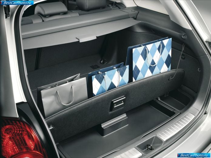 2007 Toyota Avensis Wagon - фотография 44 из 49