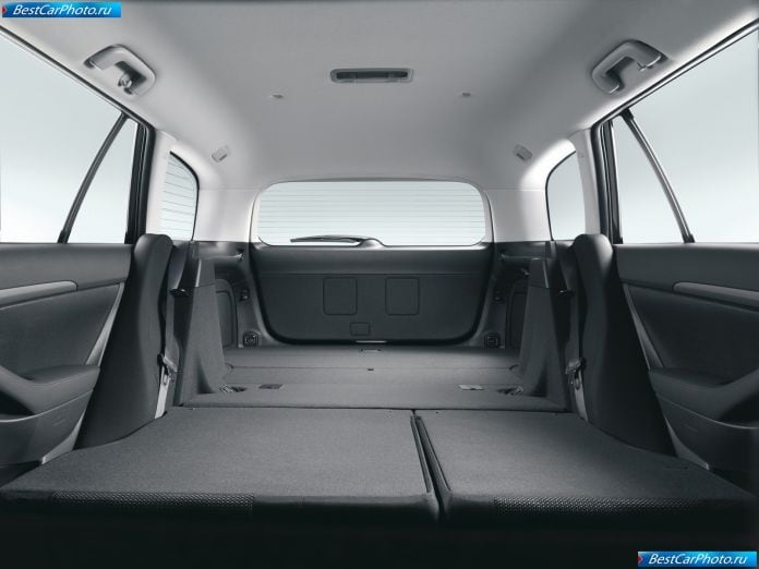 2007 Toyota Avensis Wagon - фотография 45 из 49