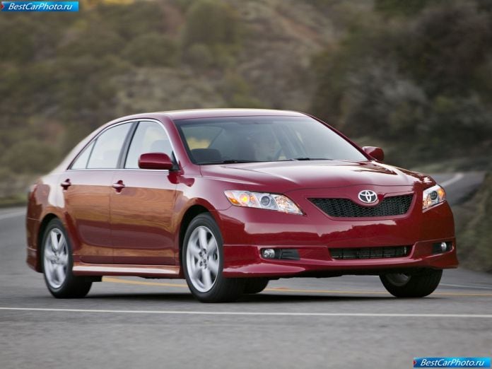 2007 Toyota Camry Se - фотография 4 из 38