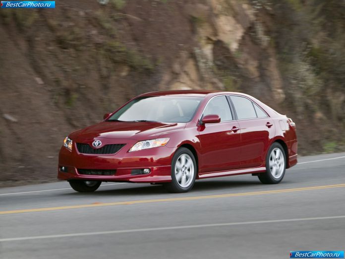 2007 Toyota Camry Se - фотография 7 из 38