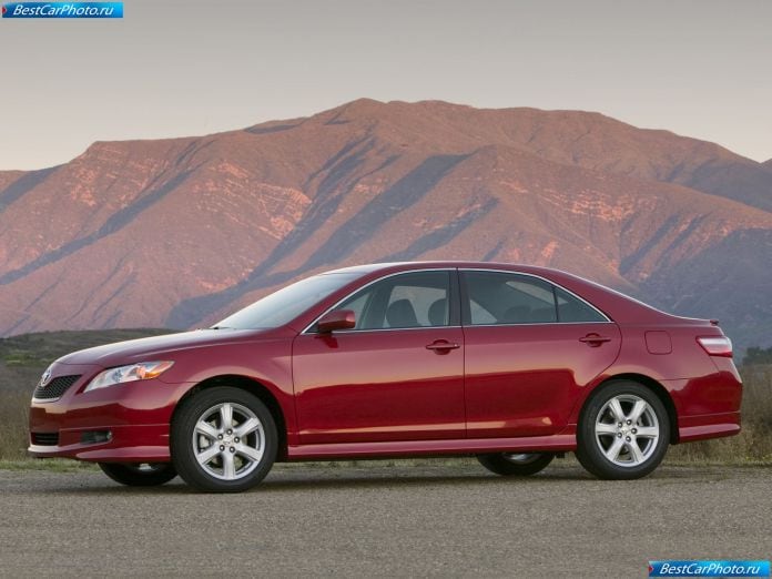 2007 Toyota Camry Se - фотография 8 из 38