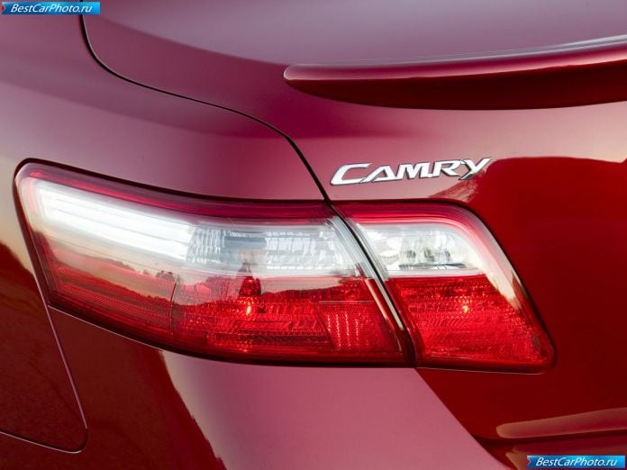 2007 Toyota Camry Se - фотография 34 из 38