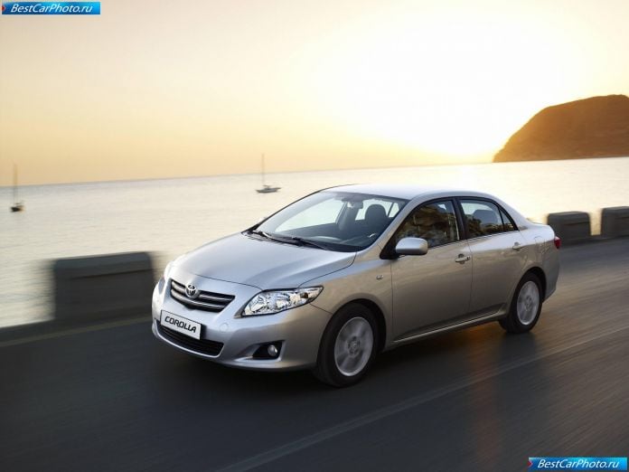 2007 Toyota Corolla - фотография 2 из 29