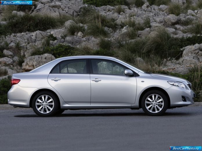 2007 Toyota Corolla - фотография 8 из 29