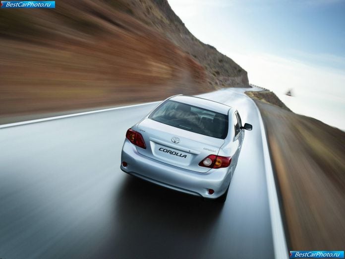 2007 Toyota Corolla - фотография 14 из 29