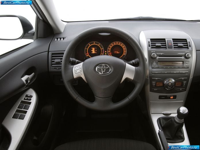 2007 Toyota Corolla - фотография 23 из 29
