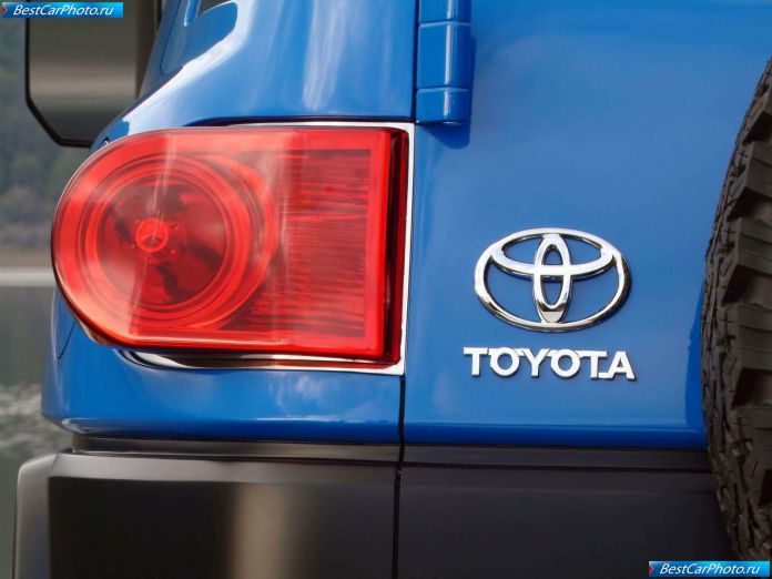 2007 Toyota Fj Cruiser - фотография 30 из 41