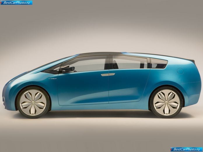 2007 Toyota Hybrid X Concept - фотография 3 из 13
