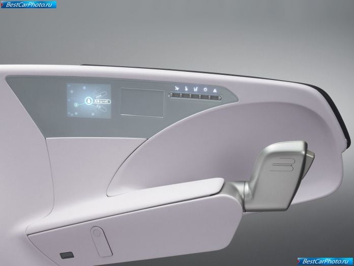 2007 Toyota I-real Concept - фотография 24 из 24