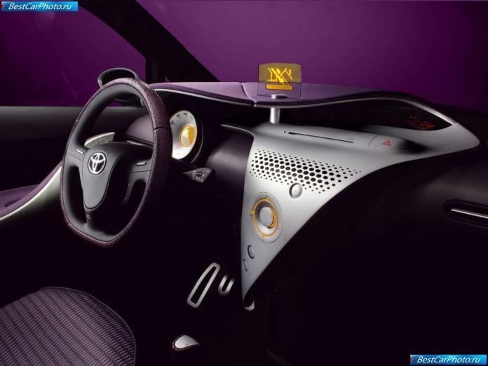 2007 Toyota Iq Concept - фотография 5 из 12