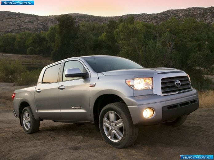 2007 Toyota Tundra Crewmax - фотография 1 из 52