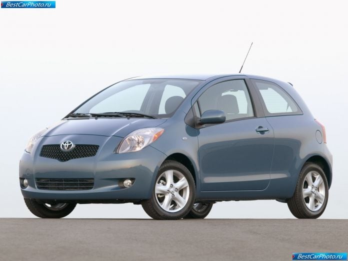 2007 Toyota Yaris - фотография 2 из 30