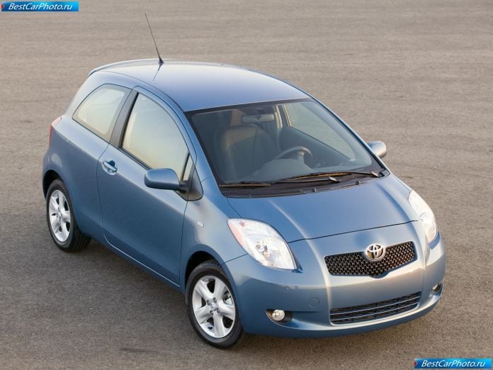 2007 Toyota Yaris - фотография 4 из 30