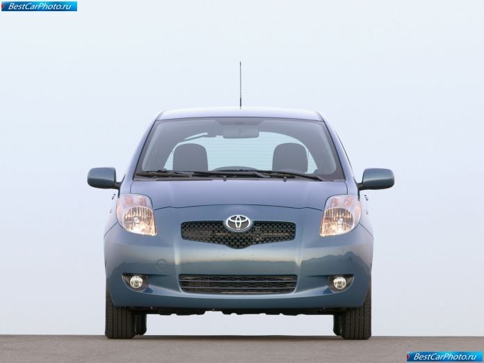 2007 Toyota Yaris - фотография 10 из 30