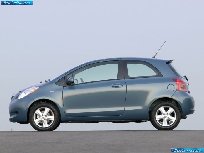2007 Toyota Yaris - фотография 12 из 30