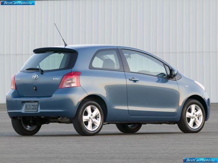 2007 Toyota Yaris - фотография 13 из 30