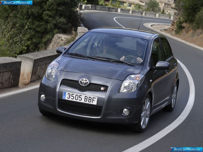 2007 Toyota Yaris Ts - фотография 5 из 90