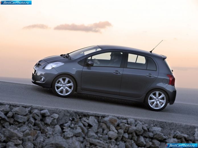 2007 Toyota Yaris Ts - фотография 10 из 90