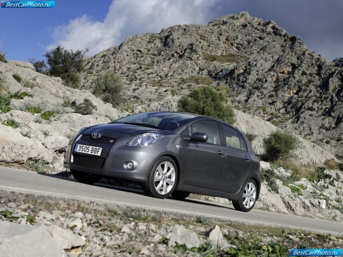 2007 Toyota Yaris Ts - фотография 12 из 90