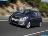 toyota_2007-yaris_ts_1600x1200_018.jpg