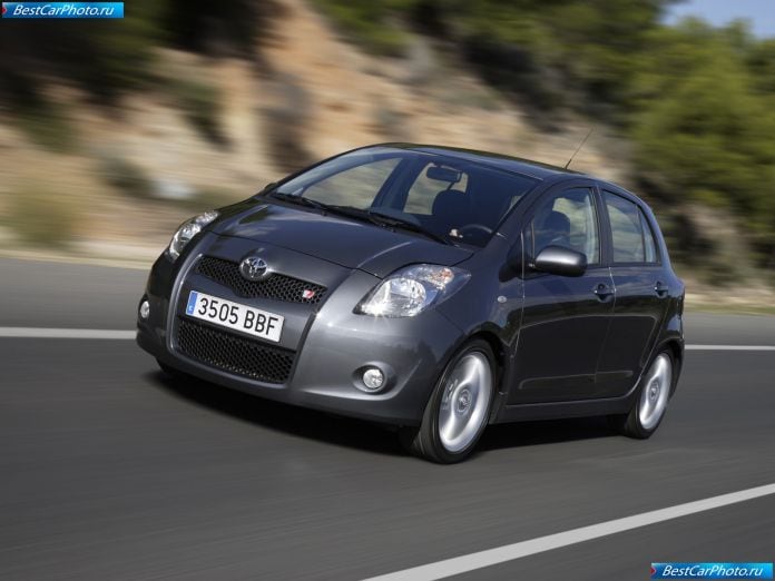 2007 Toyota Yaris Ts - фотография 18 из 90