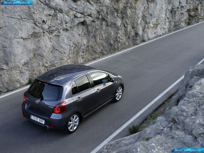 2007 Toyota Yaris Ts - фотография 37 из 90