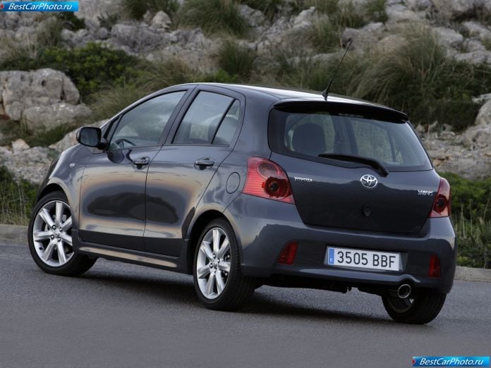 2007 Toyota Yaris Ts - фотография 39 из 90