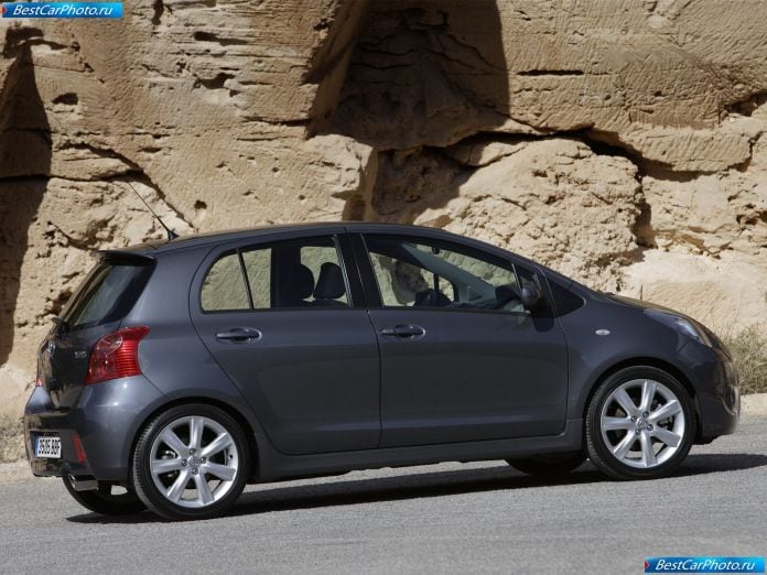 2007 Toyota Yaris Ts - фотография 50 из 90