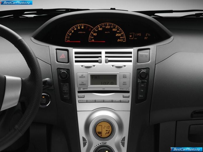 2007 Toyota Yaris Ts - фотография 67 из 90