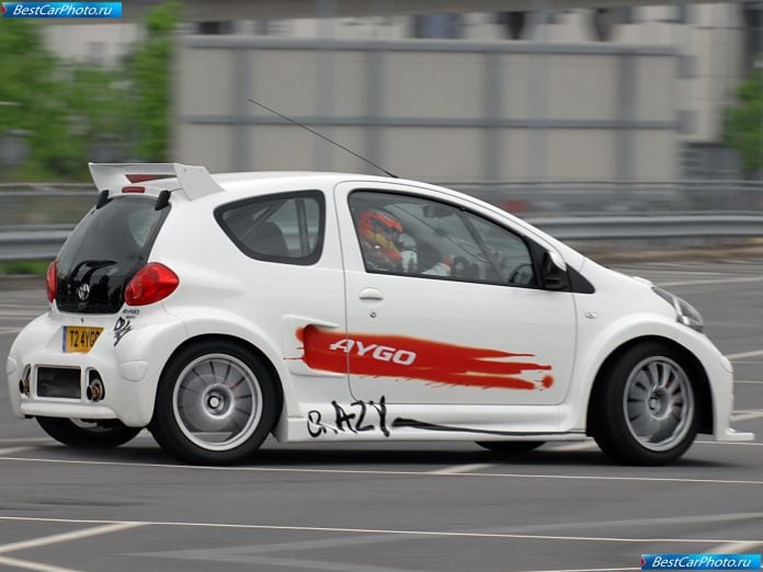 2008 Toyota Aygo Crazy Concept - фотография 15 из 22