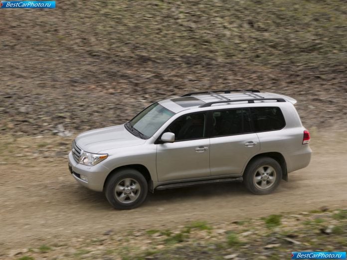 2008 Toyota Land Cruiser - фотография 38 из 75