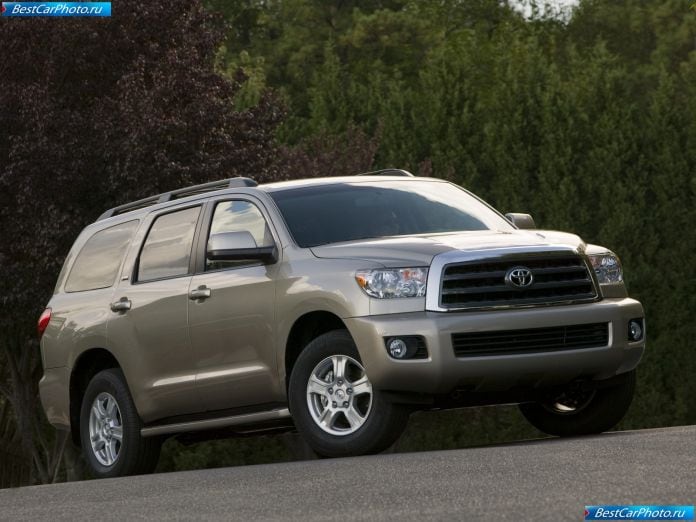 2008 Toyota Sequoia - фотография 1 из 82