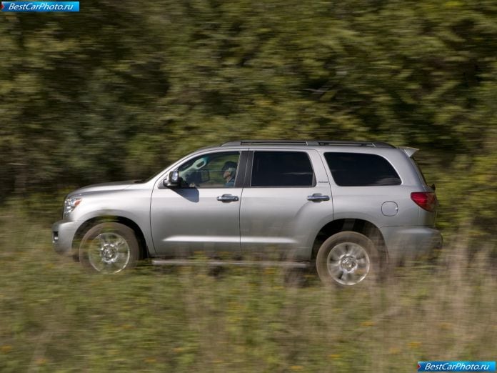 2008 Toyota Sequoia - фотография 32 из 82