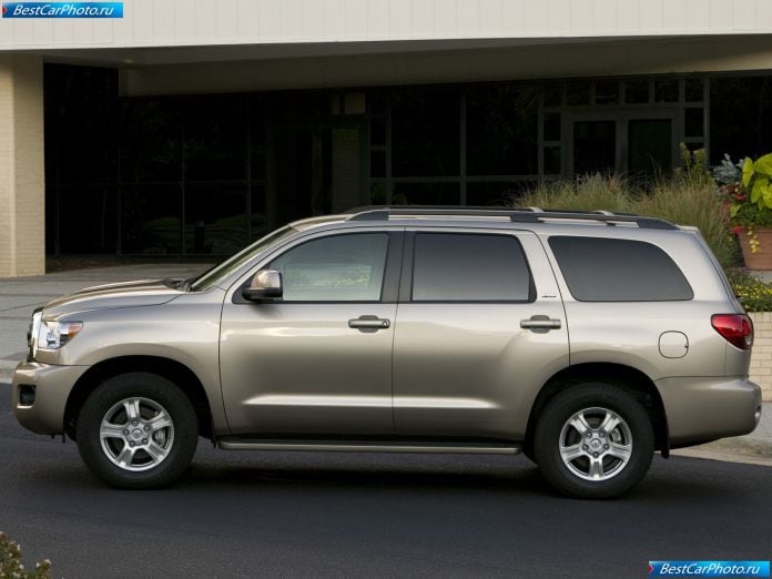 2008 Toyota Sequoia - фотография 33 из 82