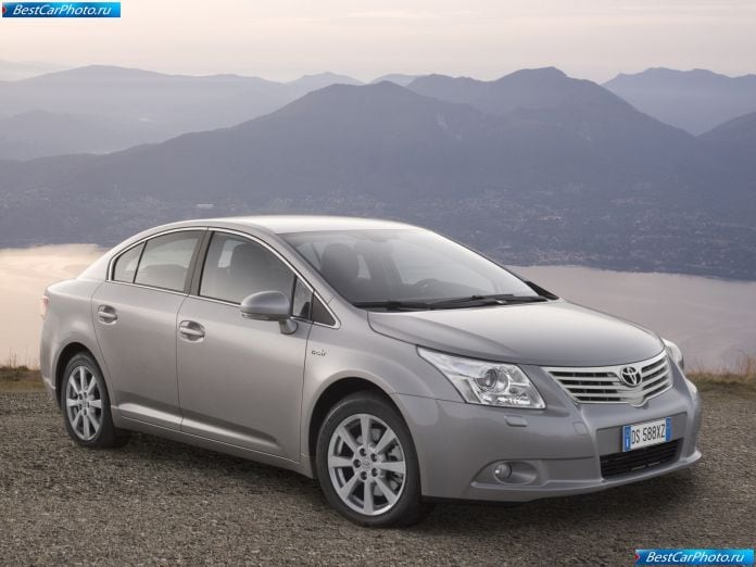2009 Toyota Avensis - фотография 2 из 34