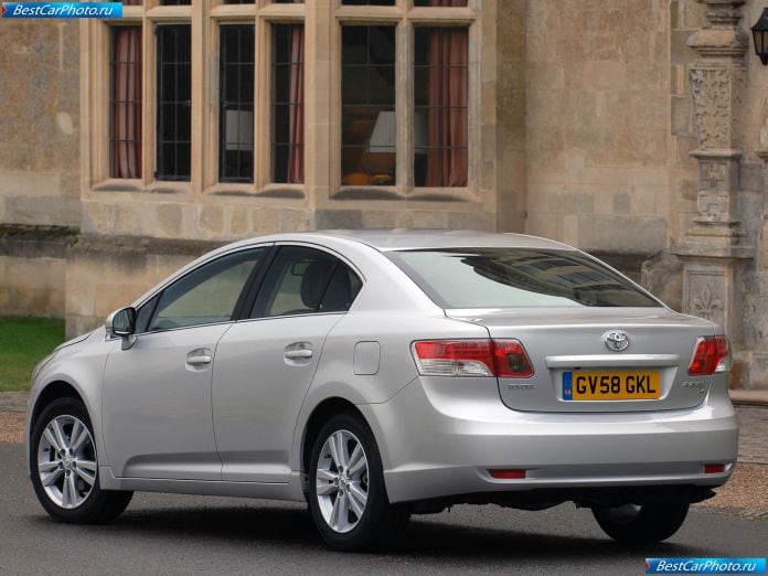 2009 Toyota Avensis - фотография 15 из 34
