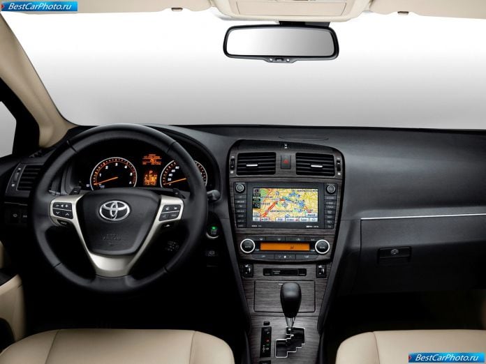 2009 Toyota Avensis - фотография 25 из 34