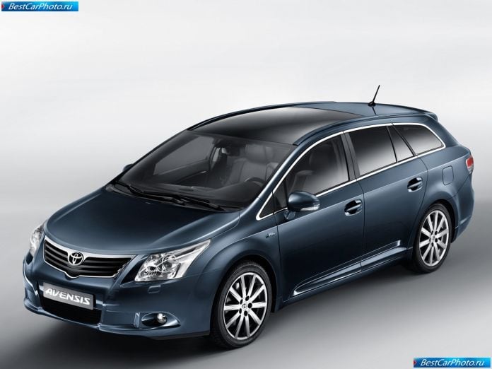 2009 Toyota Avensis Tourer - фотография 19 из 39
