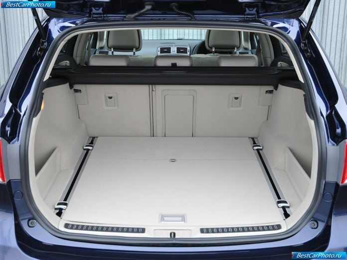 2009 Toyota Avensis Tourer - фотография 26 из 39