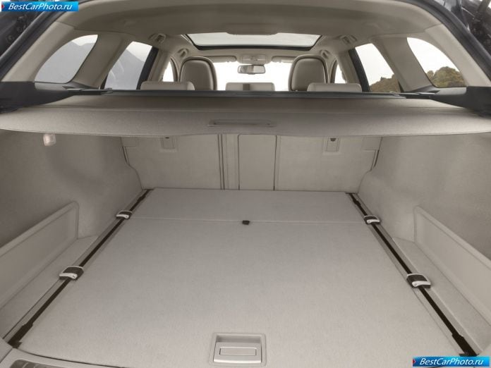 2009 Toyota Avensis Tourer - фотография 27 из 39
