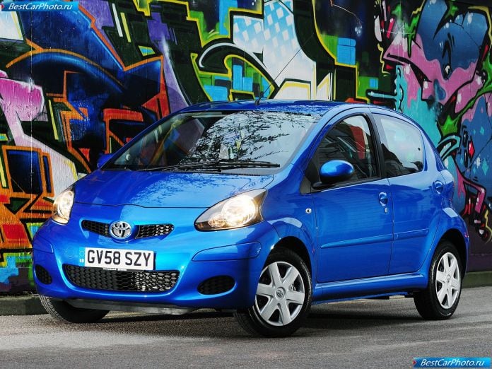 2009 Toyota Aygo - фотография 11 из 38