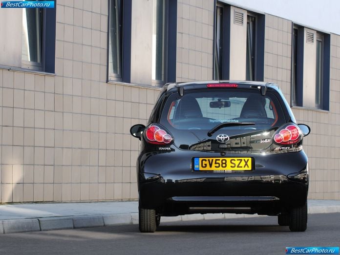 2009 Toyota Aygo - фотография 21 из 38