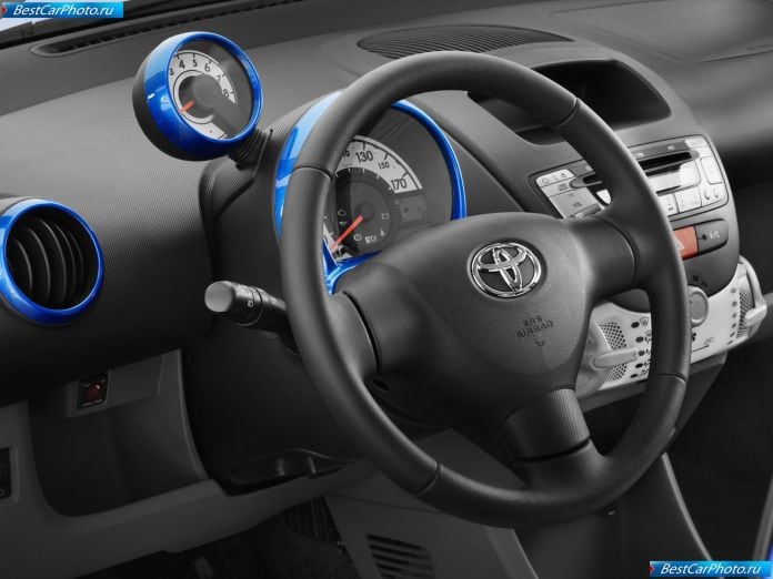 2009 Toyota Aygo - фотография 24 из 38