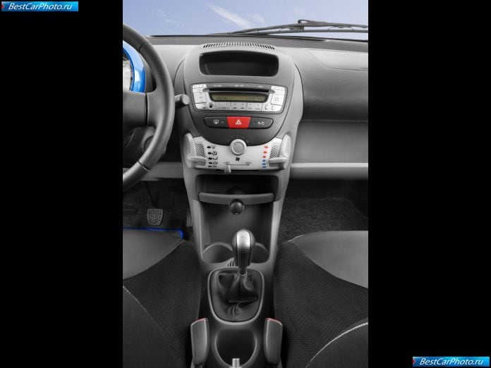 2009 Toyota Aygo - фотография 36 из 38