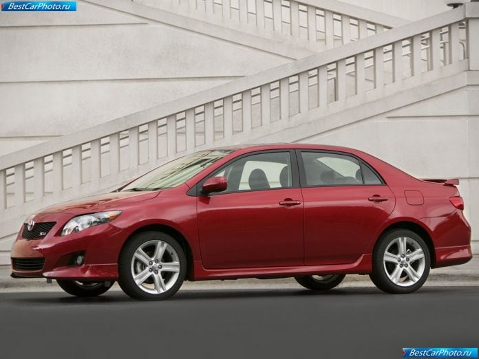 2009 Toyota Corolla Sedan - фотография 17 из 45