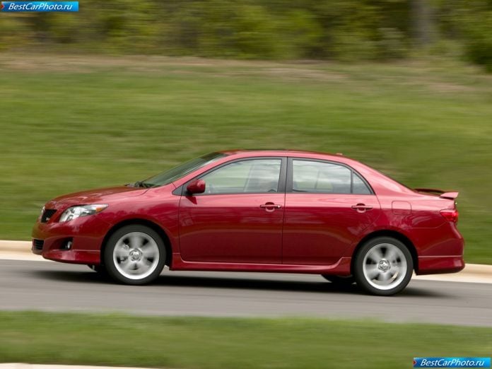 2009 Toyota Corolla Sedan - фотография 21 из 45