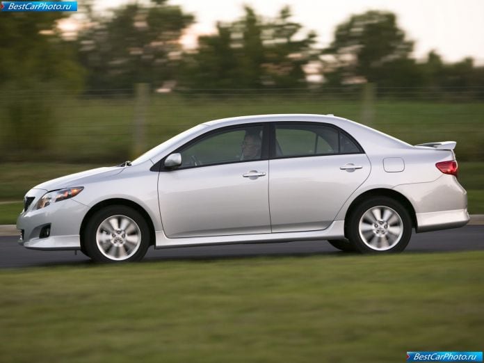 2009 Toyota Corolla Sedan - фотография 24 из 45