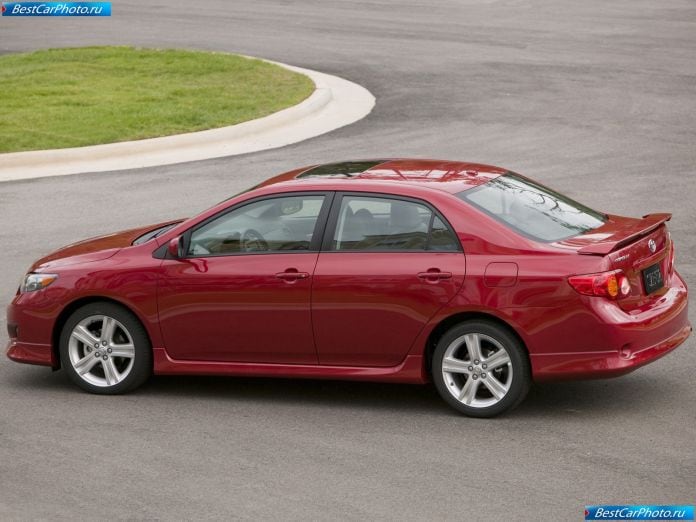 2009 Toyota Corolla Sedan - фотография 26 из 45